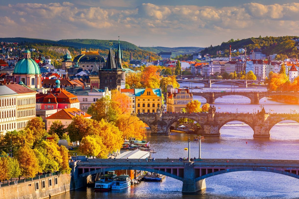 осенняя прага фото города